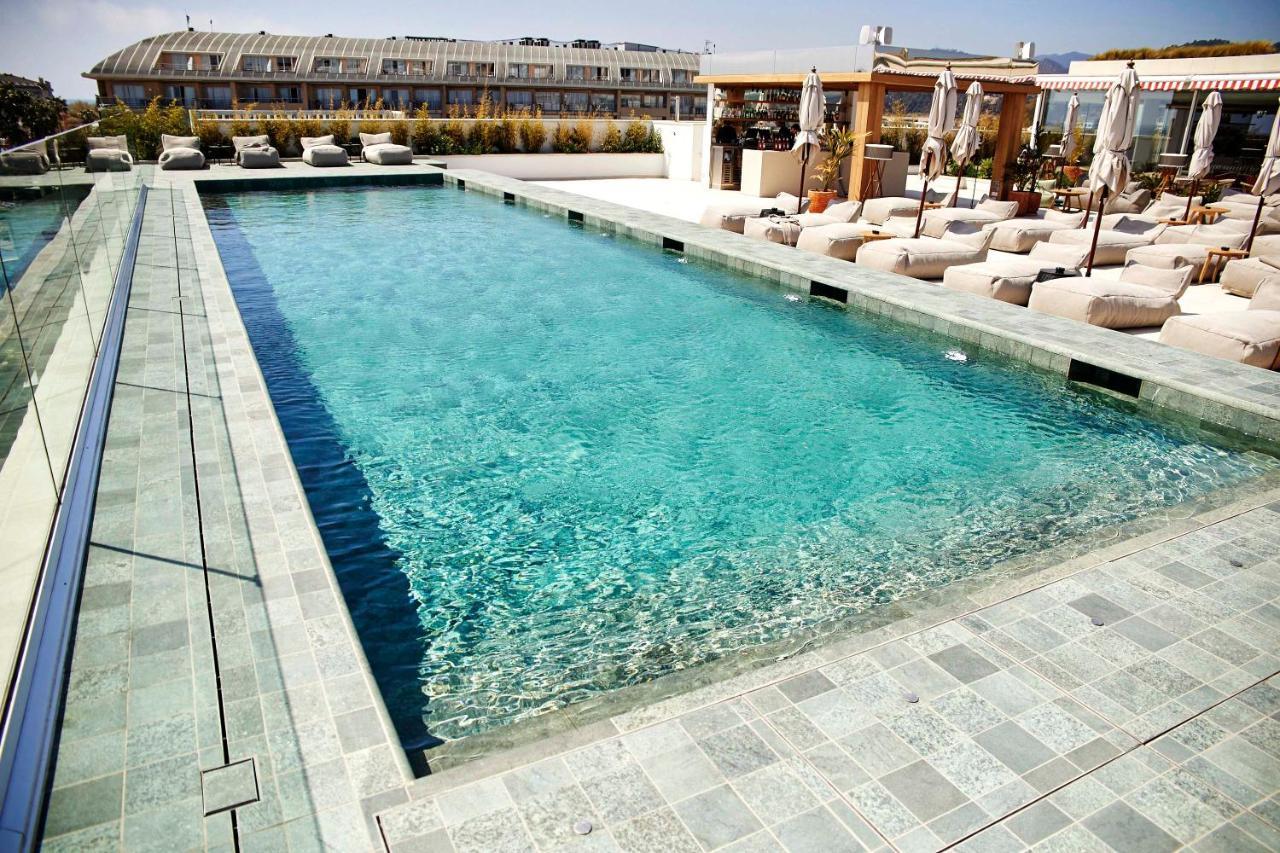 Atzavara Hotel & Spa Santa Susanna Exterior foto Rooftop pool at the Hotel