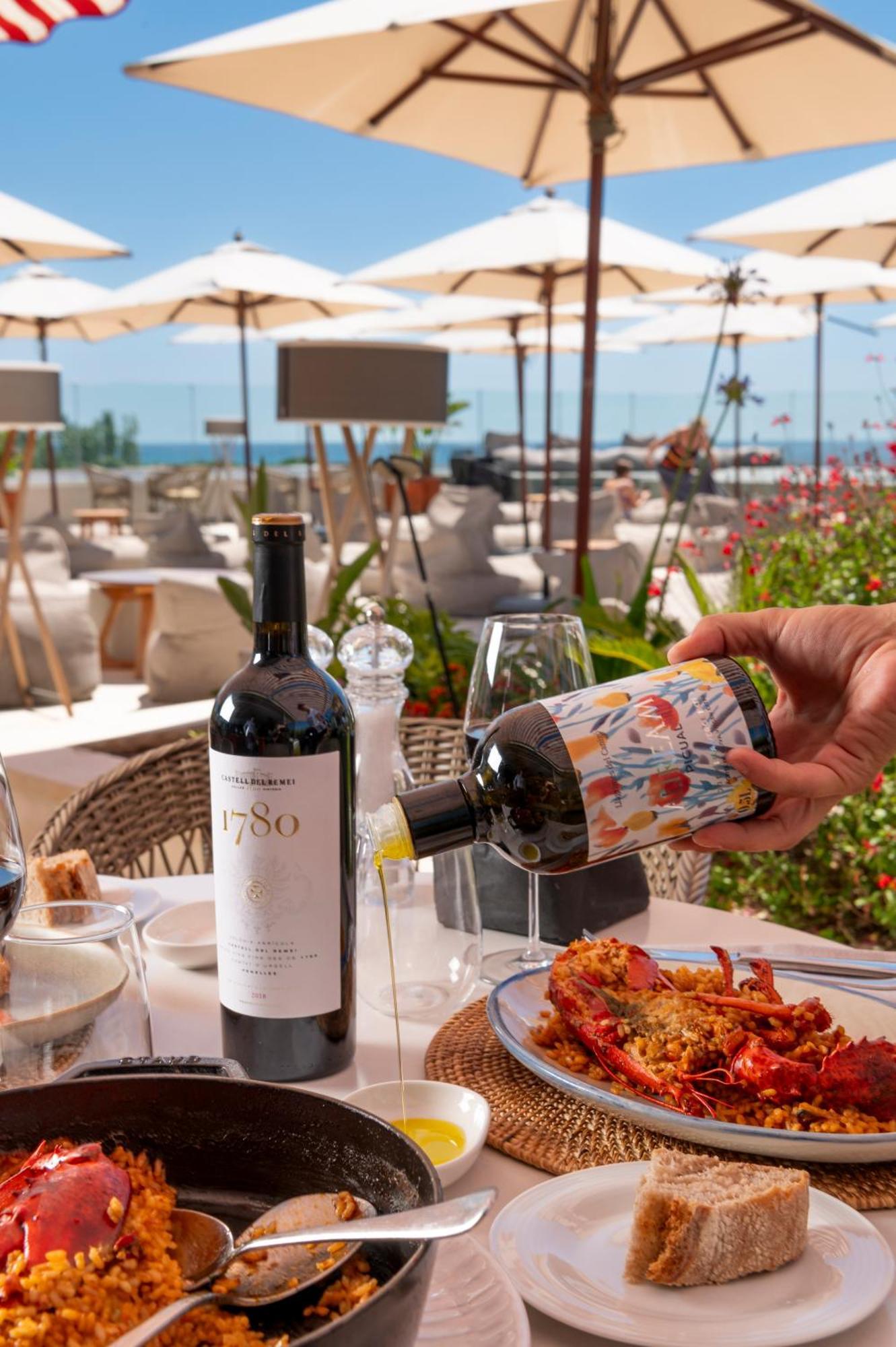 Atzavara Hotel & Spa Santa Susanna Exterior foto Wine in Croatia