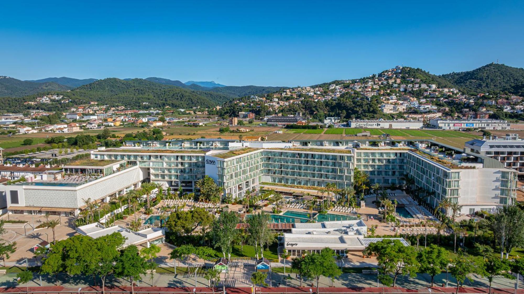 Atzavara Hotel & Spa Santa Susanna Exterior foto Aerial view of the hotel