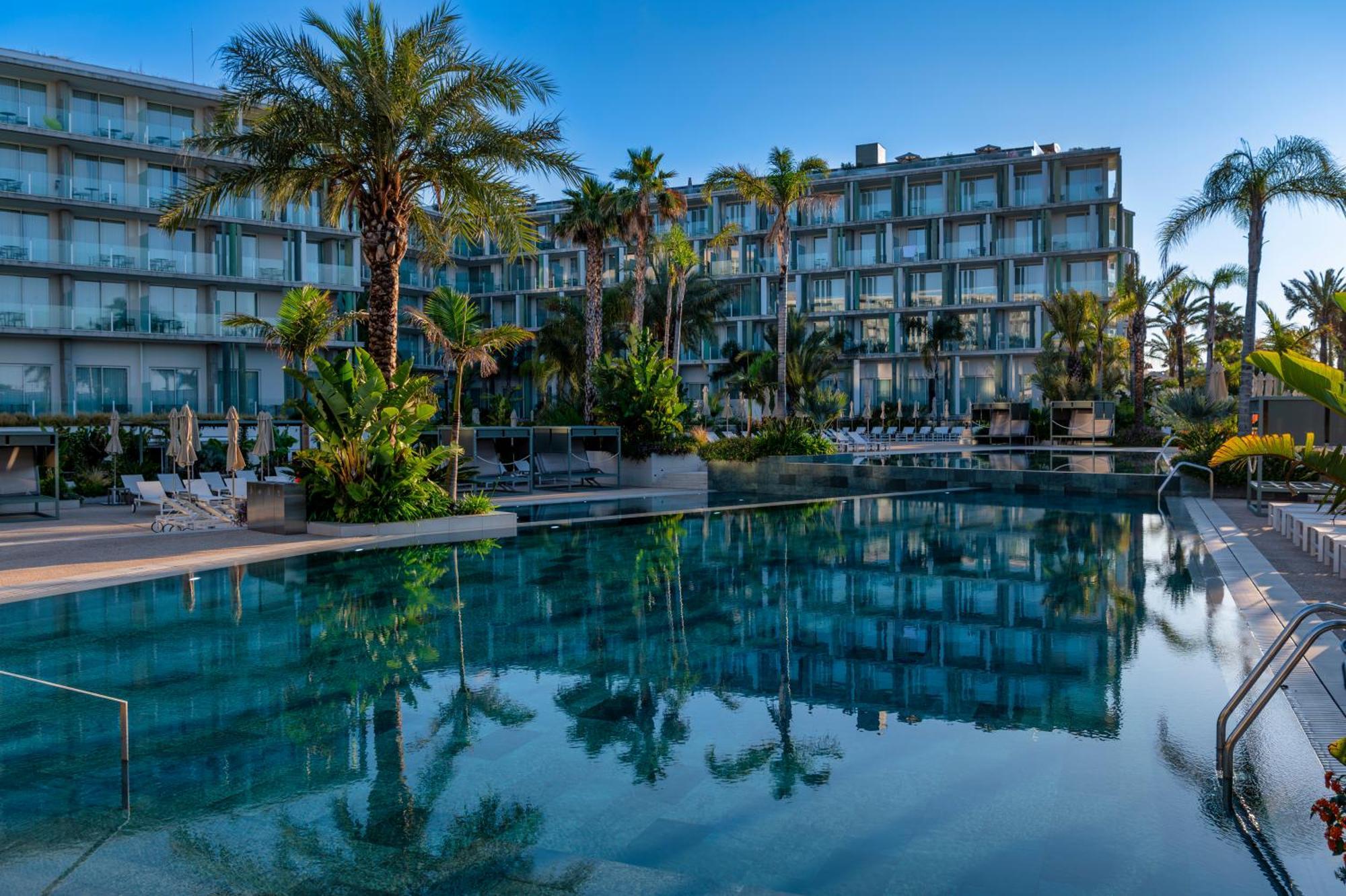 Atzavara Hotel & Spa Santa Susanna Exterior foto The hotel's main pool