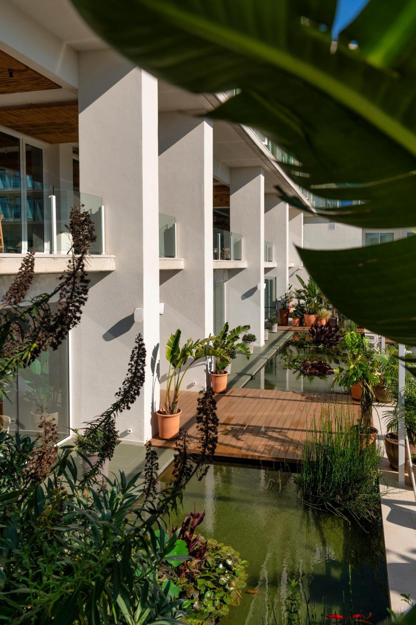Atzavara Hotel & Spa Santa Susanna Exterior foto The balconies